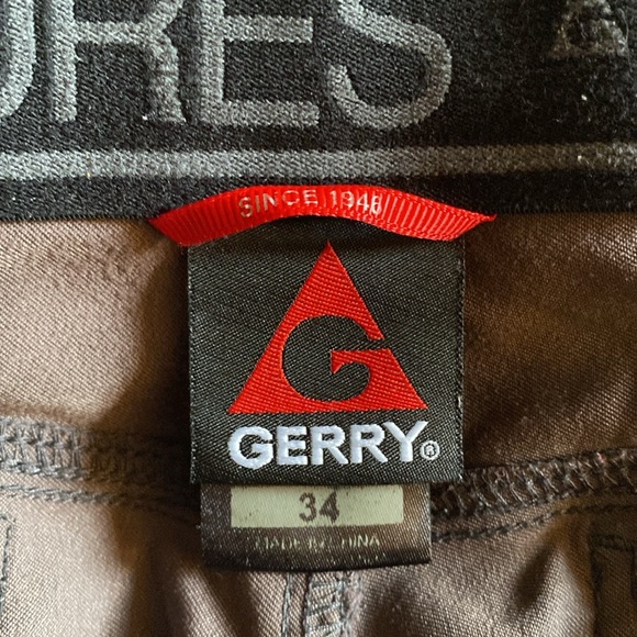 Gerry Adventure Cargo Zip Shorts - Picture 4 of 4